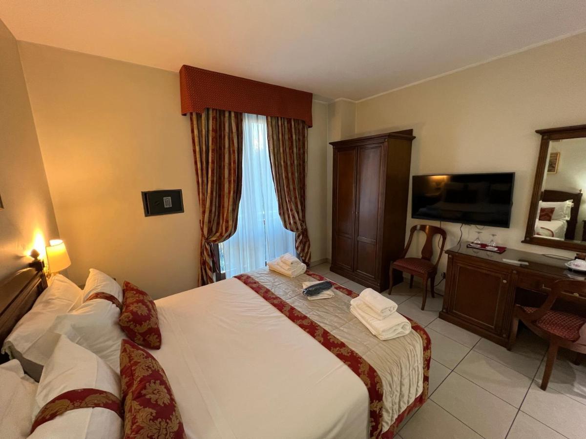 טורינו Hotel Villa Savoia מראה חיצוני תמונה