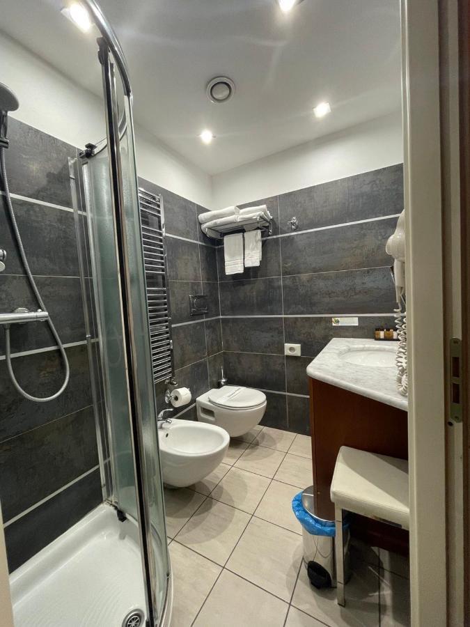 טורינו Hotel Villa Savoia מראה חיצוני תמונה