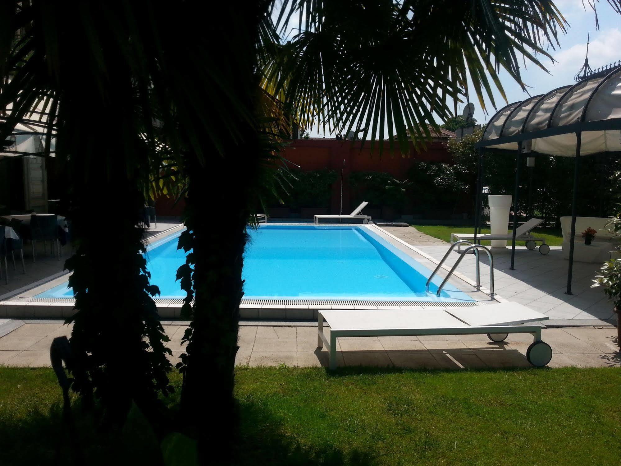 טורינו Hotel Villa Savoia מראה חיצוני תמונה