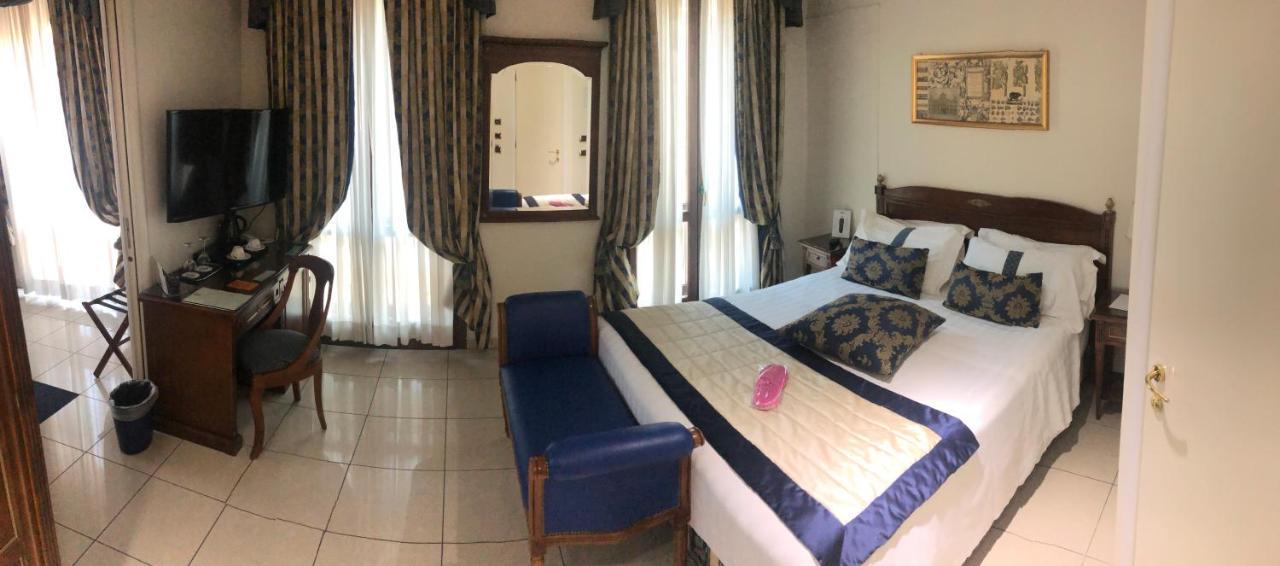 טורינו Hotel Villa Savoia מראה חיצוני תמונה